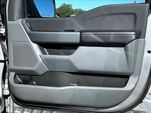 Used 2023 Ford F150 XLT image 32