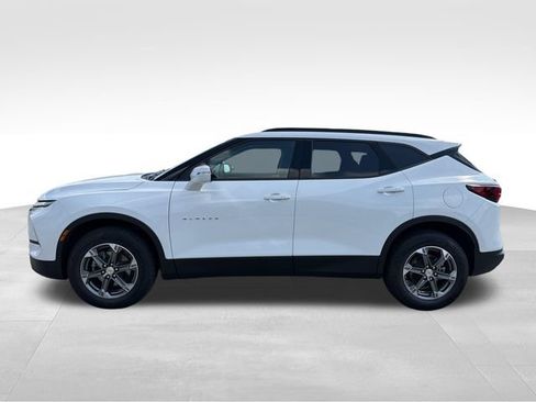 Used 2024 Chevrolet Blazer LT w/ LPO, Floor Liner Package FWD image 8
