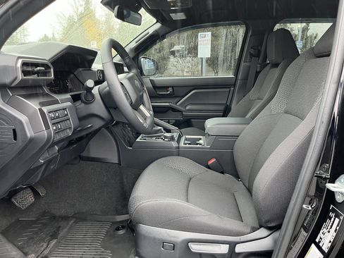 Used 2025 Toyota 4Runner SR5 image 10