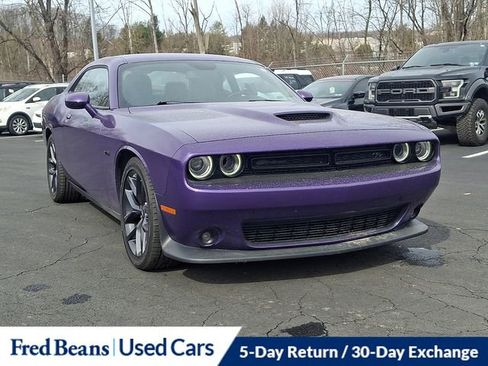 Used 2023 Dodge Challenger R/T w/ Plus Package image 2