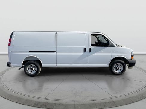 New 2025 GMC Savana 2500 Extended w/ Driver Convenience Package RWD image 9
