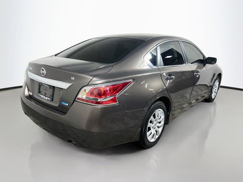 Used 2014 Nissan Altima 2.5 S FWD image 4