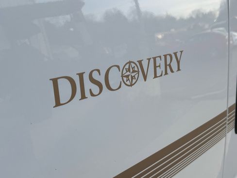 Used 2002 Chevrolet Express 2500 w/ Preferred Equipment Group 2 image 15