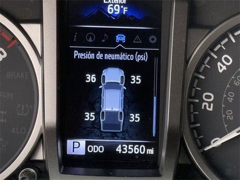 Used 2023 Toyota Tacoma Limited image 17