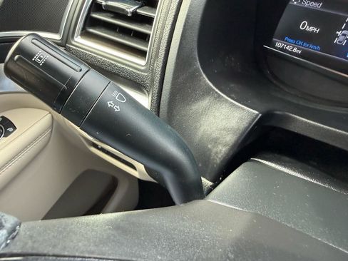 Used 2018 Ford Explorer Limited w/ Equipment Group 301A AWD/4WD image 29