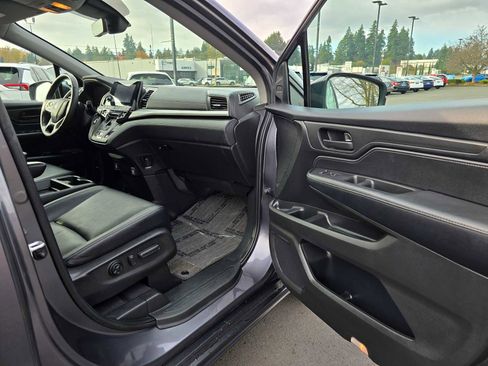 Used 2024 Honda Odyssey EX-L image 13