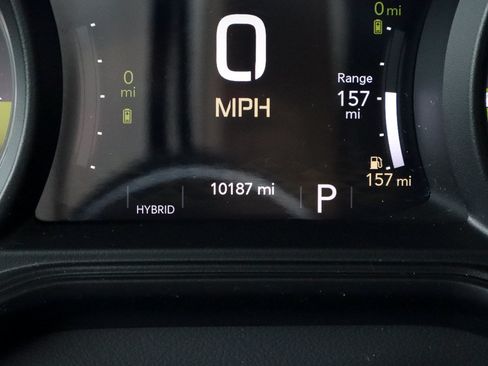 Used 2025 Jeep Wrangler Unlimited Sahara AWD/4WD image 32