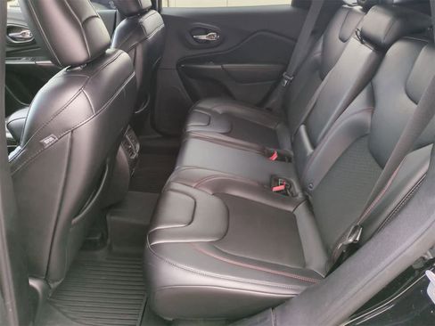 Certified 2019 Jeep Cherokee Trailhawk w/ Cold Weather Group image 19