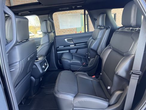 New 2025 Ford Expedition Platinum w/ Stealth Appearance Package image 19