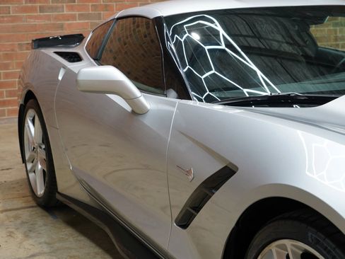 Used 2018 Chevrolet Corvette Stingray Coupe RWD image 24