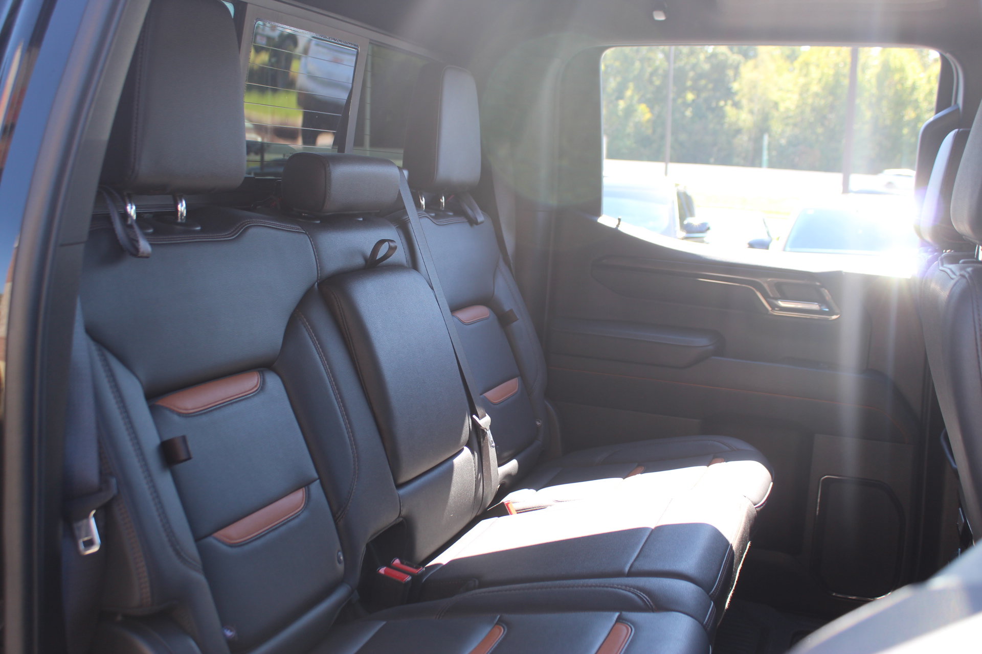 Used 2023 GMC Sierra 1500 AT4 w/ AT4 Premium Package AWD/4WD image 35