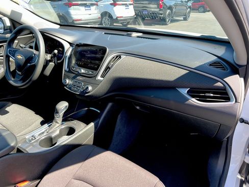 Used 2024 Chevrolet Malibu LT FWD image 23