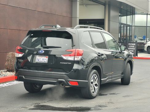 Used 2021 Subaru Forester Premium w/ Popular Package #1 image 4