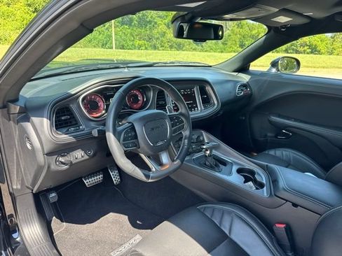 Used 2023 Dodge Challenger SRT Hellcat w/ Driver Convenience Group RWD image 15