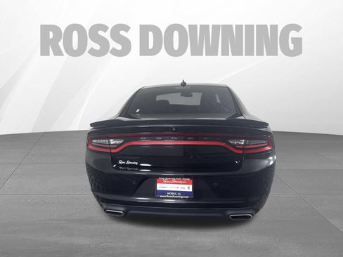 Used 2022 Dodge Charger SXT w/ Plus Group RWD image 5