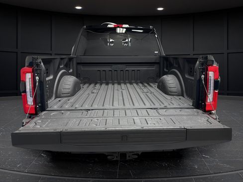 Used 2025 Ford F250 Platinum AWD/4WD image 27