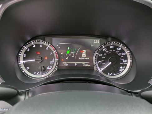 Used 2023 Toyota Highlander XLE image 10