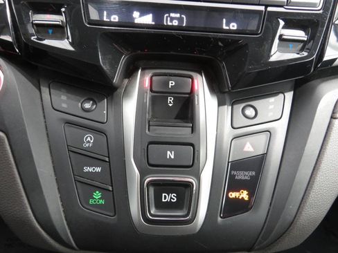 Used 2020 Honda Odyssey EX image 17