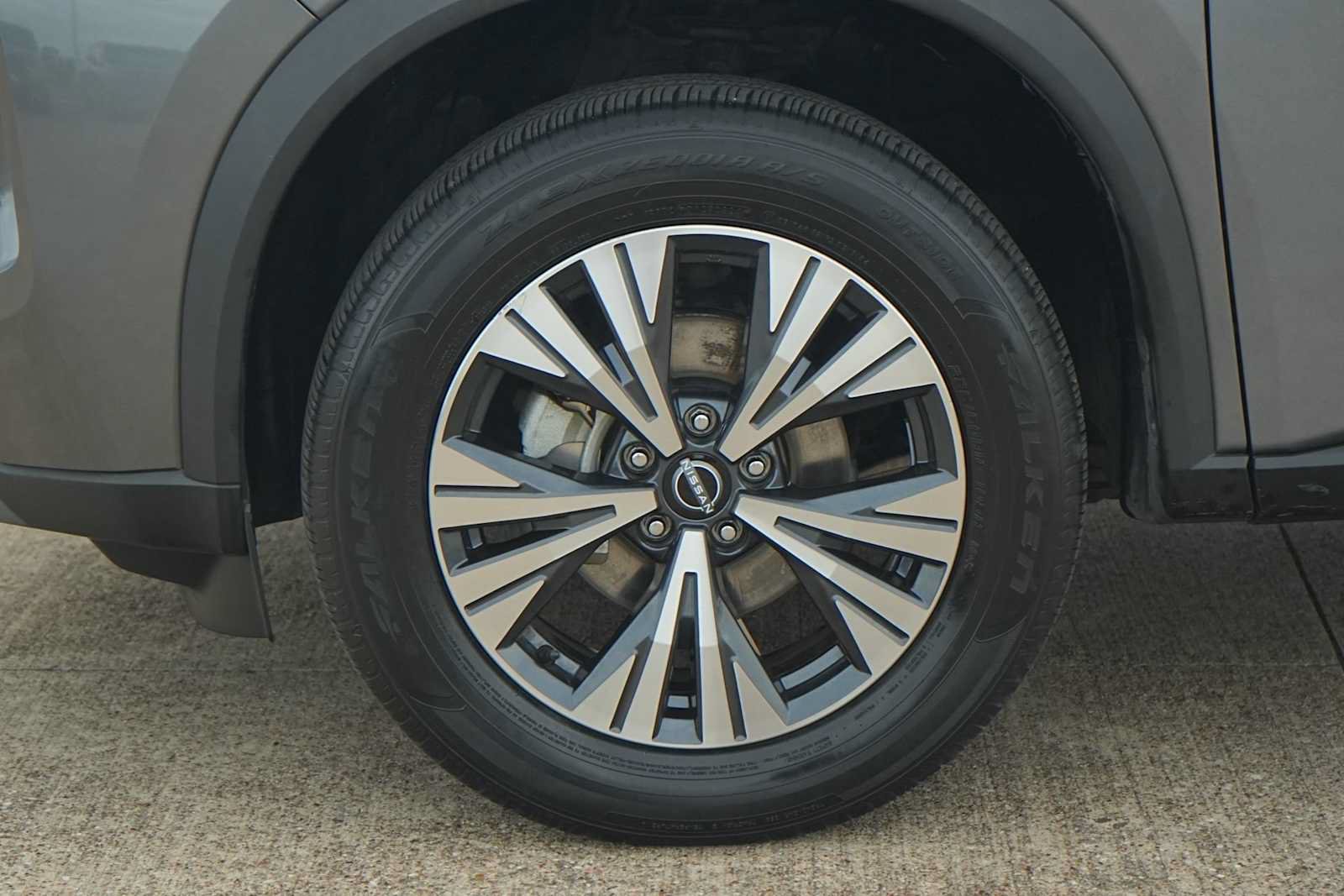 Used 2022 Nissan Rogue SV AWD/4WD image 7