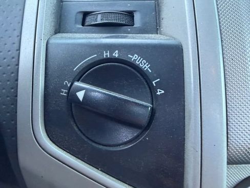 Used 2011 Toyota Tacoma 4x4 Access Cab w/ SR5 Pkg #2 image 23