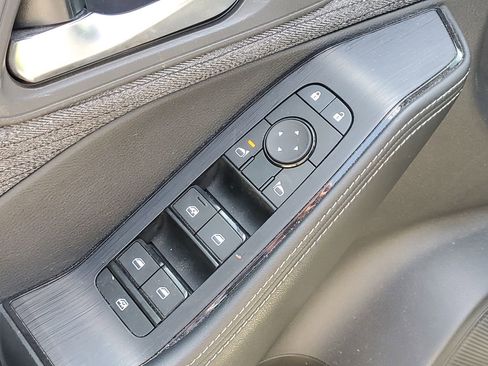 Used 2023 Nissan Rogue SV AWD/4WD image 20