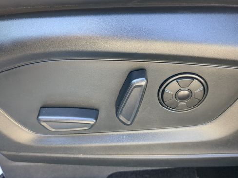 Used 2025 Ford Explorer ST-Line w/ Premium Package AWD/4WD image 30