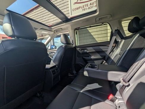 Used 2023 Nissan Rogue SV w/ SV Premium B Package FWD image 19