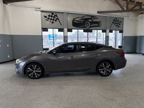 Used 2018 Nissan Maxima 3.5 SV image 4