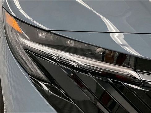 New 2026 Nissan Sentra SR FWD image 14