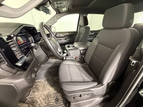 Used 2024 Chevrolet Silverado 1500 LT w/ Z71 Off-Road Package image 5