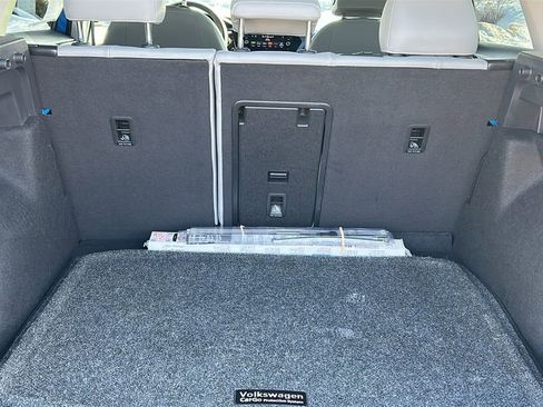 Used 2022 Volkswagen Taos SE image 27