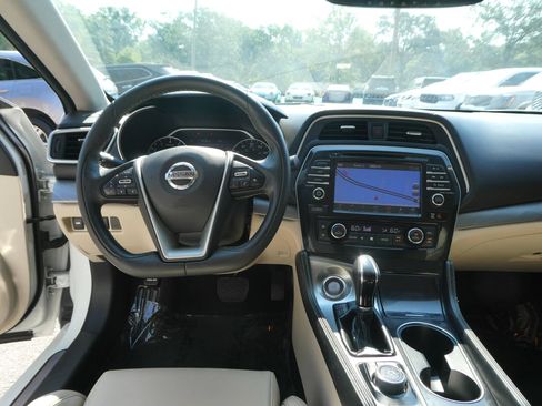 Used 2018 Nissan Maxima 3.5 SL FWD image 15
