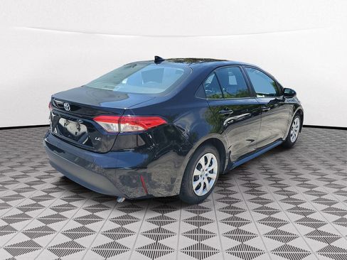 Used 2023 Toyota Corolla LE FWD image 6