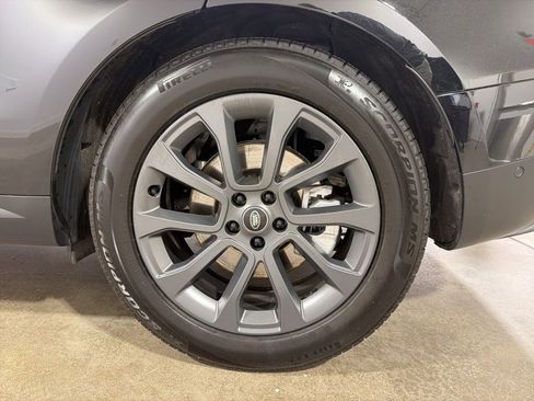 Used 2025 Land Rover Range Rover Sport AWD/4WD image 29