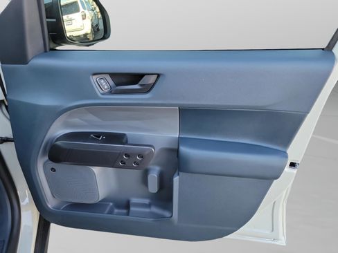 New 2025 Ford Maverick Lariat w/ Black Appearance Package image 29