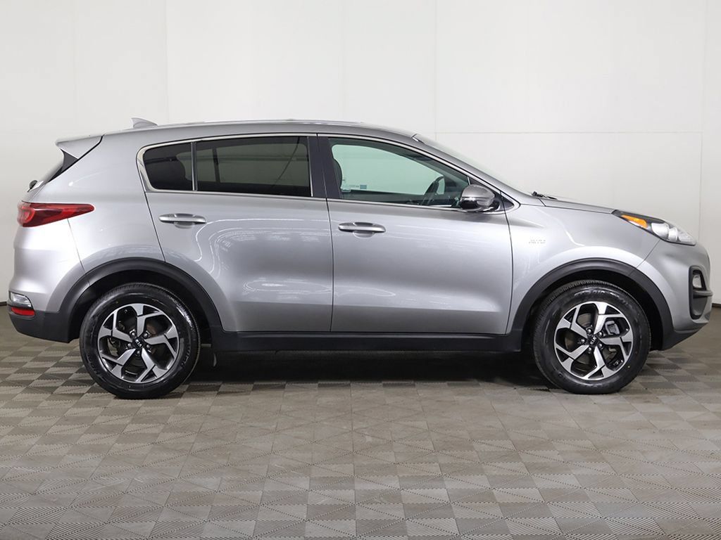 Used 2020 Kia Sportage LX w/ LX Popular Package AWD/4WD image 17