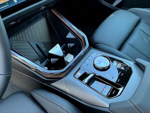 New 2026 BMW X3 xDrive30 w/ Premium Package image 7