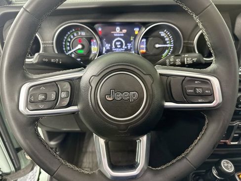 Used 2023 Jeep Wrangler Unlimited Sahara w/ Cold Weather Group AWD/4WD image 23