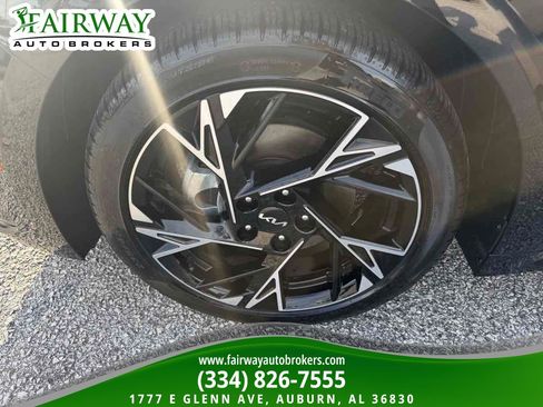Used 2025 Kia K5 GT-Line w/ GT-Line Premium Package FWD image 32
