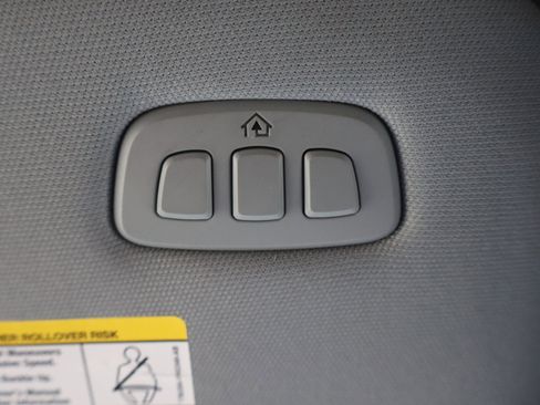 Used 2023 Ford F150 Lariat w/ Equipment Group 502A High image 25