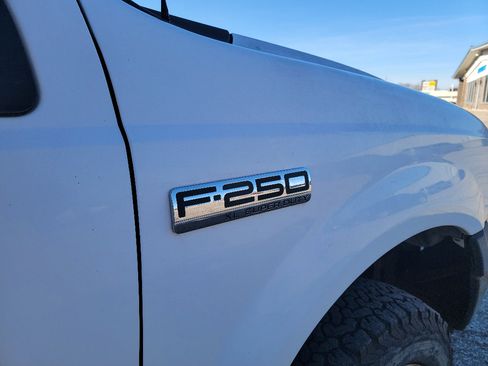 Used 2007 Ford F250 4x4 SuperCab Super Duty image 24