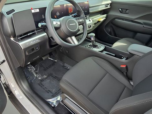 New 2026 Hyundai Kona SE image 24
