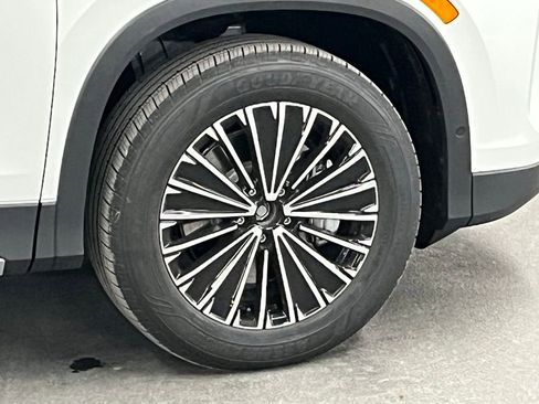 New 2026 Volkswagen Tiguan S AWD/4WD image 38