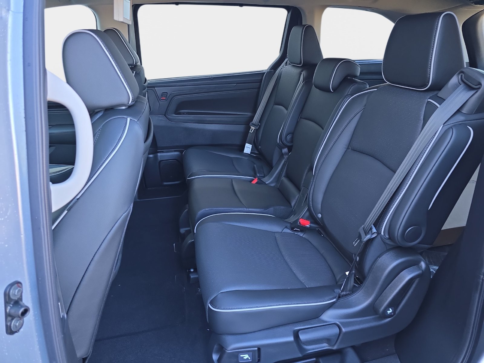 New 2027 Honda Odyssey Elite image 15