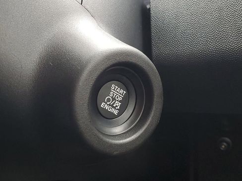 New 2025 RAM ProMaster 1500 w/ Quick Order Package 22G SLT image 28