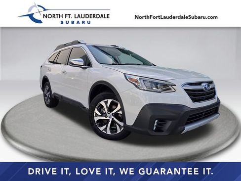 Certified 2022 Subaru Outback Touring AWD/4WD image 1