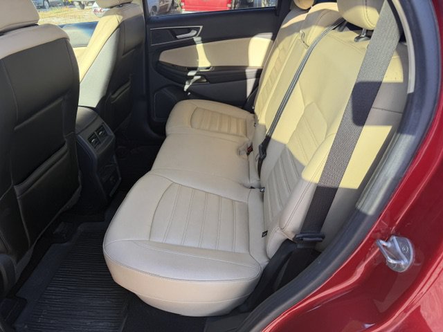 Used 2020 Ford Edge SEL FWD image 13