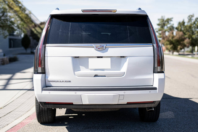 Used 2017 Cadillac Escalade Platinum AWD/4WD image 6