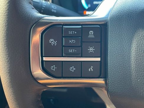 Used 2025 Ford F450 King Ranch w/ FX4 Off-Road Package image 8