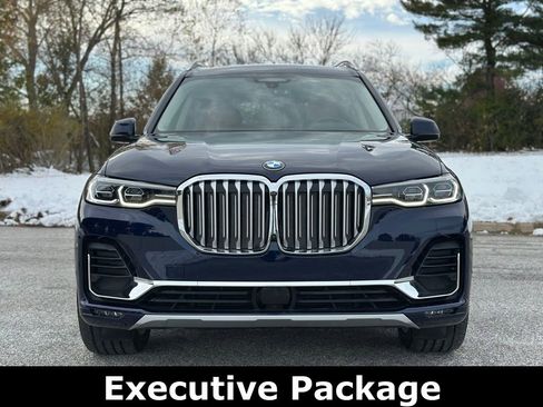 Used 2021 BMW X7 xDrive40i w/ Executive Package image 2
